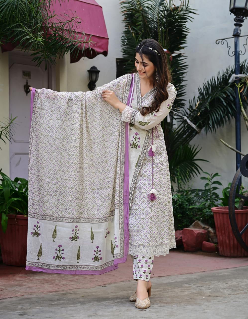 Gulabnoor-Handblock Elegance in Lavender Bloom